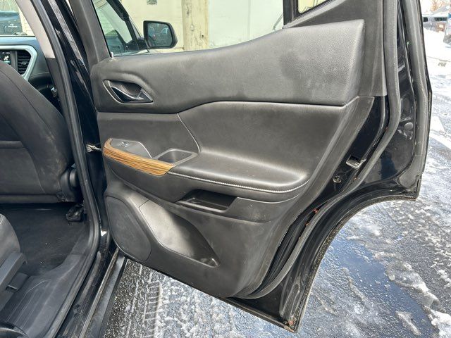 2019 GMC Acadia SLE-2