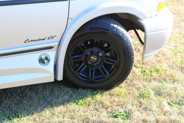 2019 GMC Savana 4x4 Explorer 2500 | Roscoe, IL | Autoland Outlets 2019 GMC Savana 4x4 Explorer 2500 | Roscoe, IL | Autoland Outlets