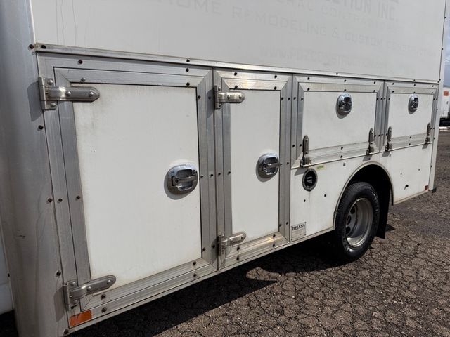 2019 GMC SAVANA 3500 Enclosed Utility Box DRW | Canton, Ohio | Ohio Auto Warehouse LLC