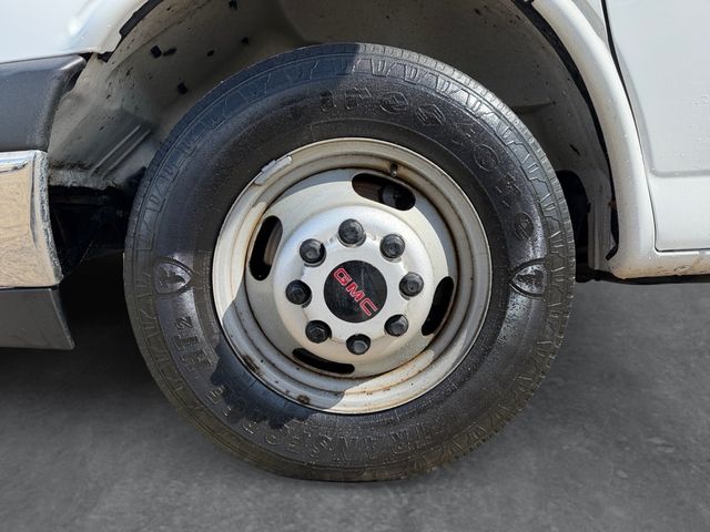 2019 GMC SAVANA 3500 Enclosed Utility Box DRW | Canton, Ohio | Ohio Auto Warehouse LLC