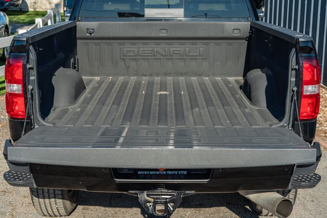 2019 GMC Sierra 2500HD Denali 4X4 / 1-OWNER / DURAMAX PLUS PKG | Austin, TX | Rocky Mountain Truck Stop Austin 2019 GMC Sierra 2500HD Denali 4X4 / 1-OWNER / DURAMAX PLUS PKG | Austin, TX | Rocky Mountain Truck Stop Austin