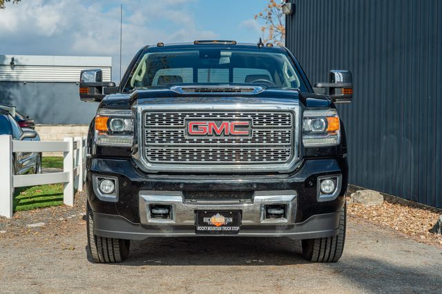 2019 GMC Sierra 2500HD Denali 4X4 / 1-OWNER / DURAMAX PLUS PKG | Austin, TX | Rocky Mountain Truck Stop Austin 2019 GMC Sierra 2500HD Denali 4X4 / 1-OWNER / DURAMAX PLUS PKG | Austin, TX | Rocky Mountain Truck Stop Austin
