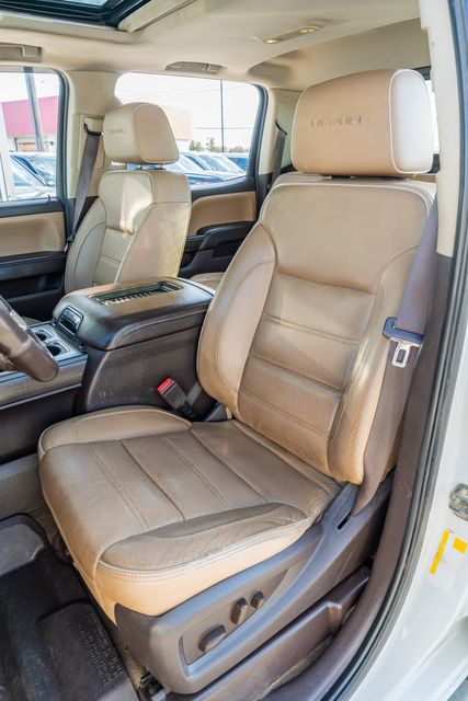 2019 GMC Sierra 2500HD Denali 4X4 / DURAMAX PLUS / LOADED / REG SERVICE | Austin, TX | Rocky Mountain Truck Stop Austin