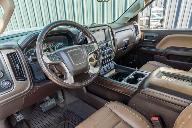 2019 GMC Sierra 2500HD Denali 4X4 / DURAMAX PLUS / LOADED / REG SERVICE | Austin, TX | Rocky Mountain Truck Stop Austin 2019 GMC Sierra 2500HD Denali 4X4 / DURAMAX PLUS / LOADED / REG SERVICE | Austin, TX | Rocky Mountain Truck Stop Austin