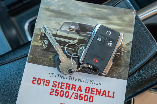 2019 GMC Sierra 2500HD Denali 4X4 / DURAMAX PLUS / LOADED / REG SERVICE | Austin, TX | Rocky Mountain Truck Stop Austin 2019 GMC Sierra 2500HD Denali 4X4 / DURAMAX PLUS / LOADED / REG SERVICE | Austin, TX | Rocky Mountain Truck Stop Austin