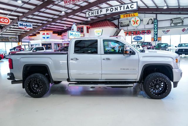 2019 GMC Sierra 2500HD Denali | New York, NY | Spincar Demo Account