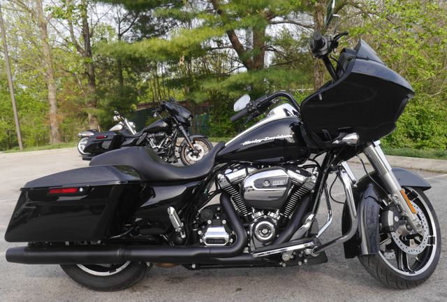 2019 Harley-Davidson Road Glide  | Franklin, TN | Moonshine Harley-Davidson