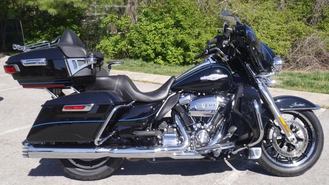 2019 Harley-Davidson Ultra Limited Special Edition  | Franklin, TN | Moonshine Harley-Davidson
