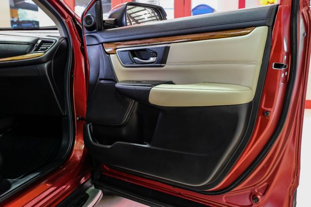 2019 Honda CR-V Touring | Addison, TX | Mr Car Guys 2019 Honda CR-V Touring | Addison, TX | Mr Car Guys