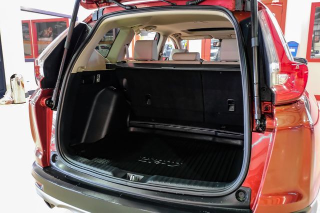 2019 Honda CR-V Touring | Addison, TX | Mr Car Guys 2019 Honda CR-V Touring | Addison, TX | Mr Car Guys