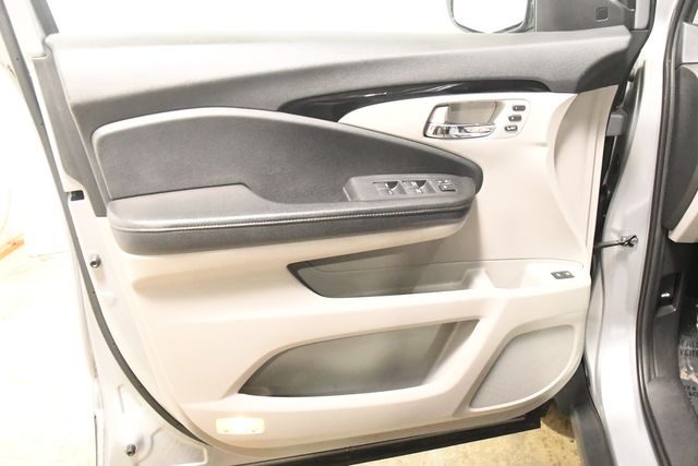 2019 Honda Pilot Touring | Branford, CT | Sound Auto Wholesalers 2019 Honda Pilot Touring | Branford, CT | Sound Auto Wholesalers