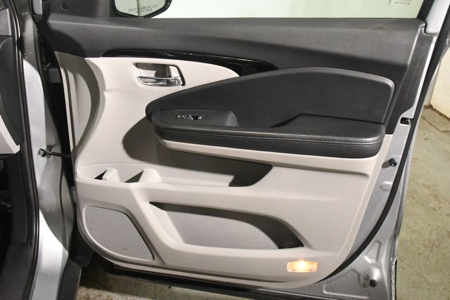 2019 Honda Pilot Touring | Branford, CT | Sound Auto Wholesalers 2019 Honda Pilot Touring | Branford, CT | Sound Auto Wholesalers