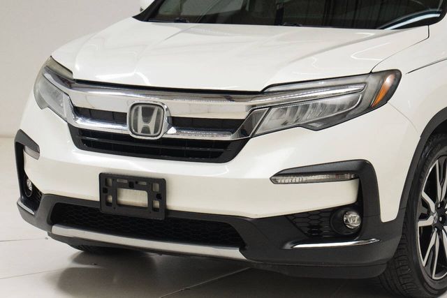 2019 Honda Pilot Touring w/Rear Captain's Chairs | Houston, TX | Houston Auto Credit 2019 Honda Pilot Touring w/Rear Captain's Chairs | Houston, TX | Houston Auto Credit