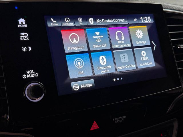 2019 Honda Pilot Touring w/Rear Captain's Chairs | Houston, TX | Houston Auto Credit 2019 Honda Pilot Touring w/Rear Captain's Chairs | Houston, TX | Houston Auto Credit