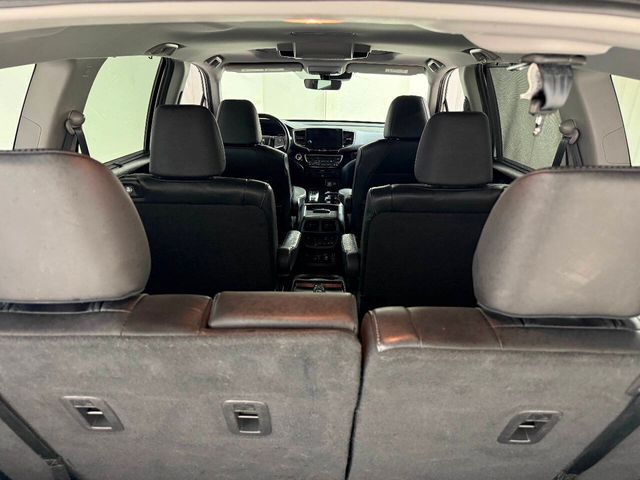 2019 Honda Pilot Touring w/Rear Captain's Chairs | Houston, TX | Houston Auto Credit 2019 Honda Pilot Touring w/Rear Captain's Chairs | Houston, TX | Houston Auto Credit