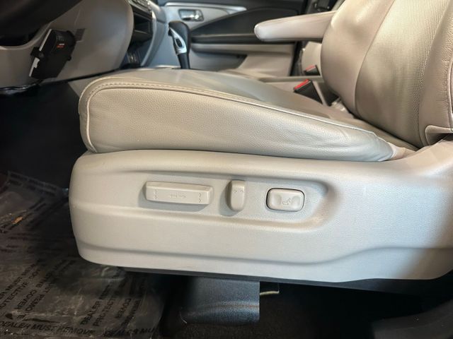 2019 Honda Ridgeline RTL-T | Irving, Texas | Hopper Motorplex