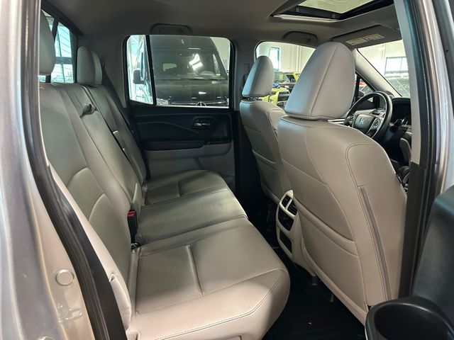 2019 Honda Ridgeline RTL-T | Irving, Texas | Hopper Motorplex