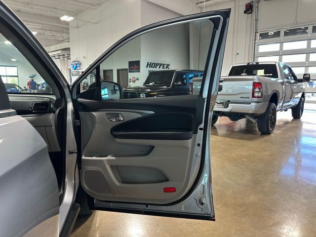 2019 Honda Ridgeline RTL-T | Irving, Texas | Hopper Motorplex