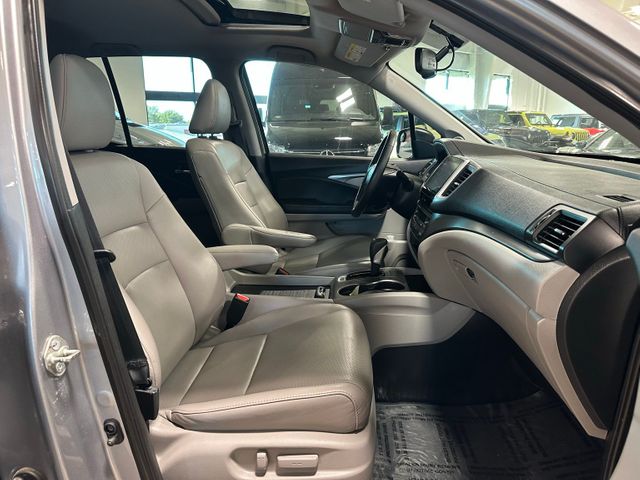 2019 Honda Ridgeline RTL-T | Irving, Texas | Hopper Motorplex