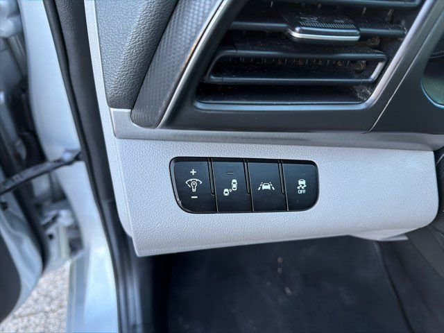 2019 Hyundai ELANTRA Limited