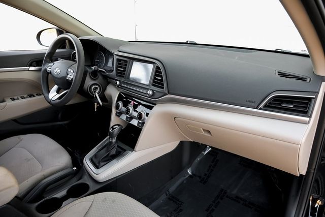 2019 Hyundai ELANTRA SEL Apple Car/Android Lane Departure Blind Spot XM 2019 Hyundai ELANTRA SEL Apple Car/Android Lane Departure Blind Spot XM