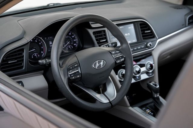 2019 Hyundai ELANTRA SEL Apple Car/Android Lane Departure Blind Spot XM 2019 Hyundai ELANTRA SEL Apple Car/Android Lane Departure Blind Spot XM
