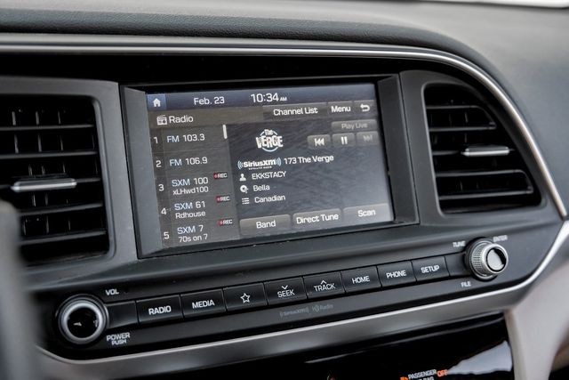 2019 Hyundai ELANTRA SEL Apple Car/Android Lane Departure Blind Spot XM 2019 Hyundai ELANTRA SEL Apple Car/Android Lane Departure Blind Spot XM