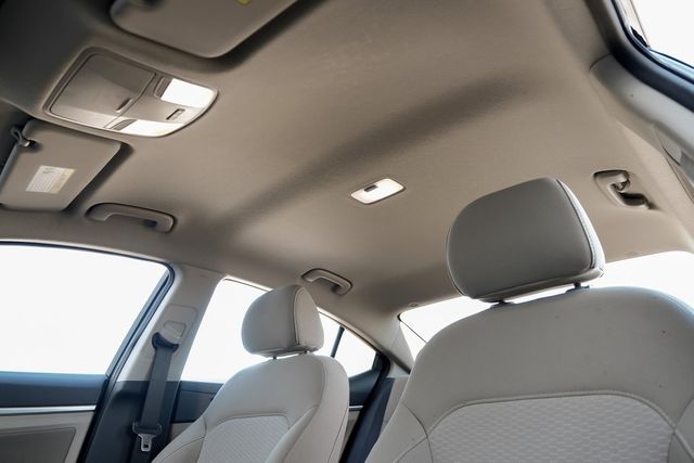 2019 Hyundai ELANTRA SEL Apple Car/Android Lane Departure Blind Spot XM 2019 Hyundai ELANTRA SEL Apple Car/Android Lane Departure Blind Spot XM