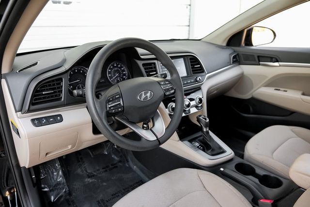 2019 Hyundai ELANTRA SEL Apple Car/Android Lane Departure Blind Spot XM 2019 Hyundai ELANTRA SEL Apple Car/Android Lane Departure Blind Spot XM