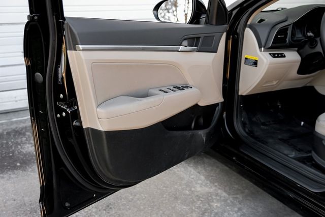 2019 Hyundai ELANTRA SEL Apple Car/Android Lane Departure Blind Spot XM 2019 Hyundai ELANTRA SEL Apple Car/Android Lane Departure Blind Spot XM