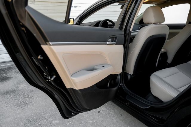 2019 Hyundai ELANTRA SEL Apple Car/Android Lane Departure Blind Spot XM 2019 Hyundai ELANTRA SEL Apple Car/Android Lane Departure Blind Spot XM