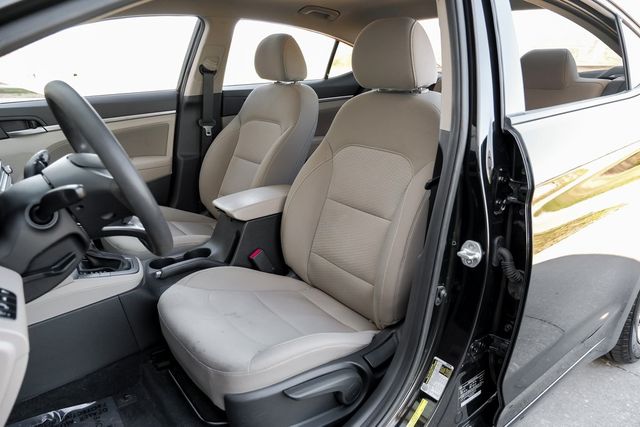 2019 Hyundai ELANTRA SEL Apple Car/Android Lane Departure Blind Spot XM 2019 Hyundai ELANTRA SEL Apple Car/Android Lane Departure Blind Spot XM