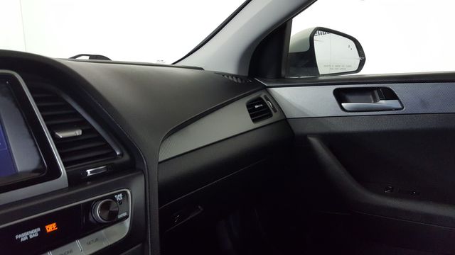 2019 Hyundai Sonata SE | Carrollton, TX | Legend Motorcars of Carrollton