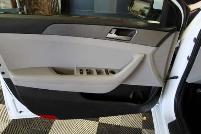 2019 Hyundai SONATA SE - Ledet's Auto Sales Gonzales, Louisiana 70737 2019 Hyundai SONATA SE - Ledet's Auto Sales Gonzales, Louisiana 70737