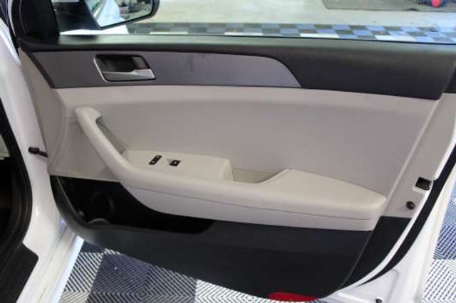 2019 Hyundai SONATA SE - Ledet's Auto Sales Gonzales, Louisiana 70737 2019 Hyundai SONATA SE - Ledet's Auto Sales Gonzales, Louisiana 70737