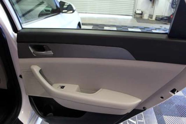 2019 Hyundai SONATA SE - Ledet's Auto Sales Gonzales, Louisiana 70737