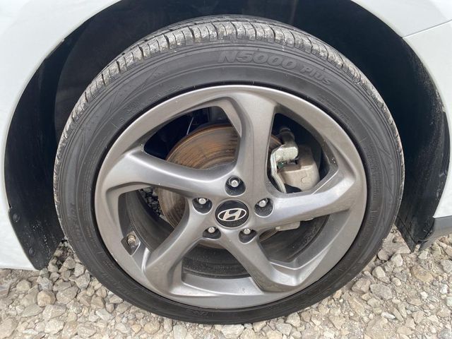 2019 Hyundai Veloster 2.0 | Maryland Heights, MO | Continental Auto Sales 2019 Hyundai Veloster 2.0 | Maryland Heights, MO | Continental Auto Sales