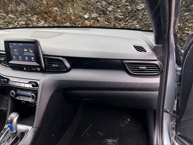 2019 Hyundai Veloster 2.0L