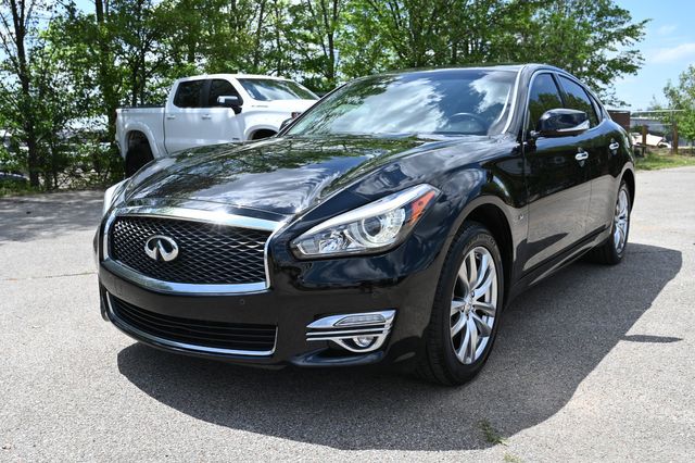 2019 INFINITI Q70 3.7 Luxe