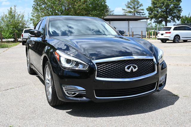 2019 INFINITI Q70 3.7 Luxe