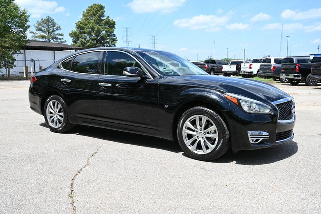 2019 INFINITI Q70 3.7 Luxe