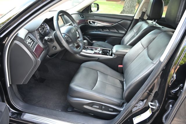 2019 INFINITI Q70 3.7 Luxe