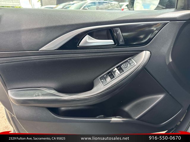 2019 INFINITI QX30 Luxe