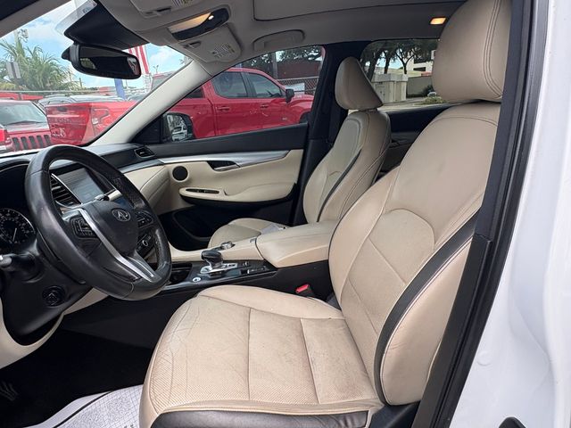 2019 INFINITI QX50 Essential