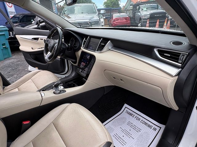 2019 INFINITI QX50 Essential