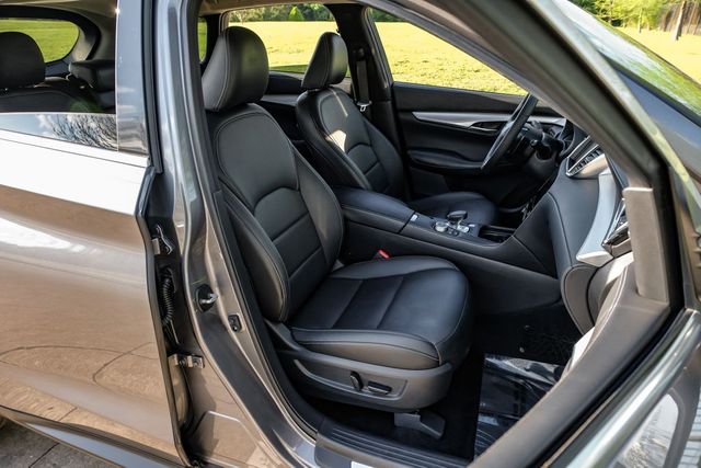 2019 Infiniti QX50 LUXE 2019 Infiniti QX50 LUXE
