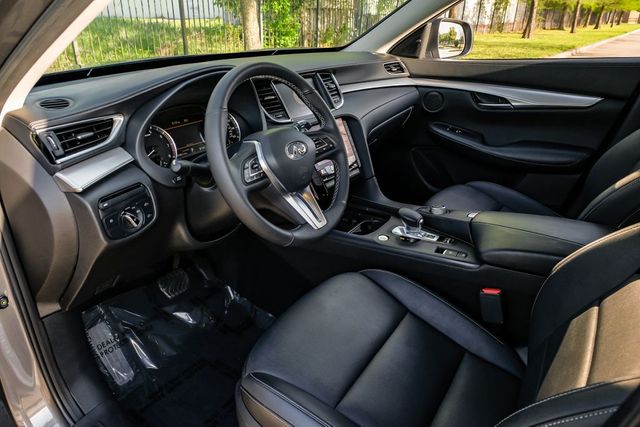 2019 Infiniti QX50 LUXE 2019 Infiniti QX50 LUXE