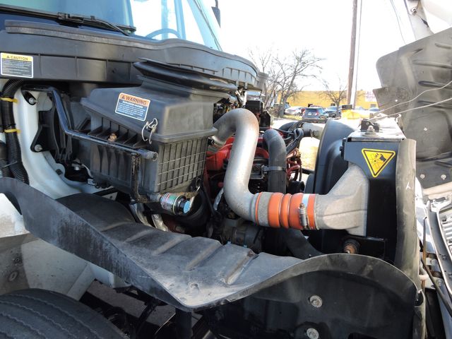 2019 International 4300  Non-CDL Box Truck 