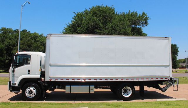 2019 ISUZU FTR  24' Box Truck W/ Liftgate