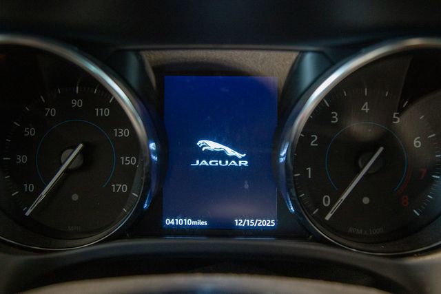 2019 Jaguar F-PACE 30t R-Sport